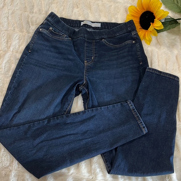 Levi’s navy pull on jeans jeggins leggings 12 long